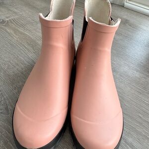 Women's Pink Ankle Boots